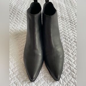 Marc Fisher Yale Pointed Toe Bootie - Size 7.5